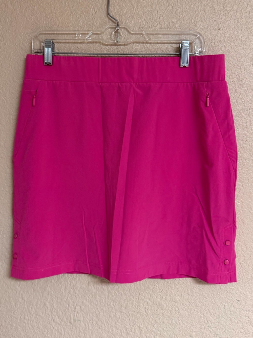 4/$20 Chico’s Women's Hot Pink Skorts